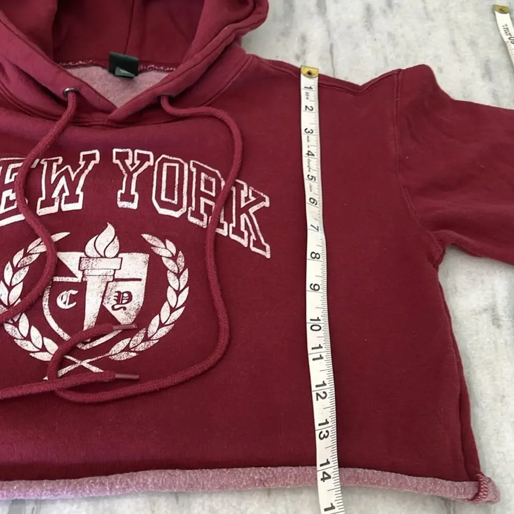 Wild Fable XS New York cropped hoodie Sweatshirt Maroon Streetwear Preppy Comfy - Picture 7 of 8